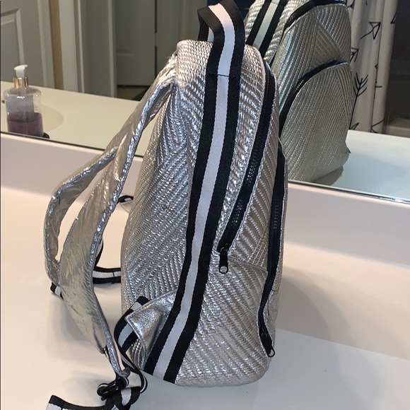 Silver backpack - Picture 3 of 5